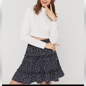 Romwe Ditsy Floral Tiered Skirt Size XL